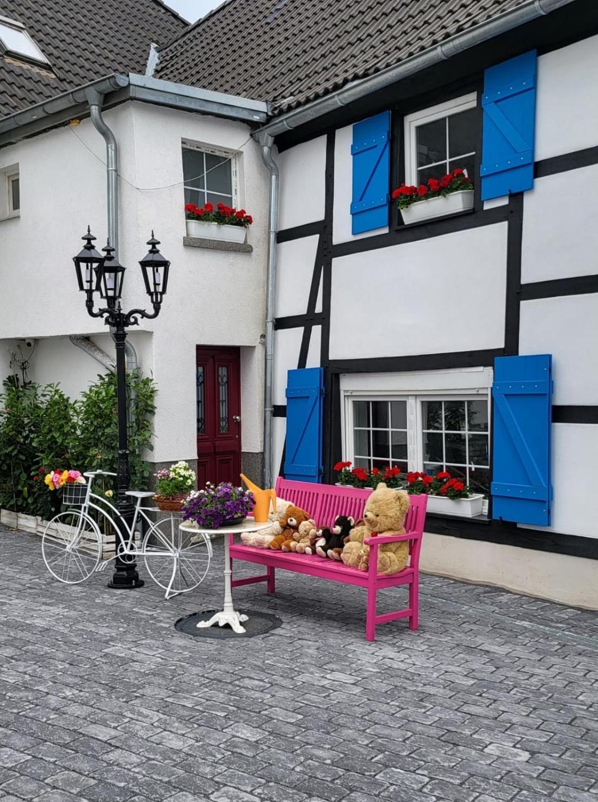 Ny-Golden Apartments-Dortmund Airport Екстериор снимка